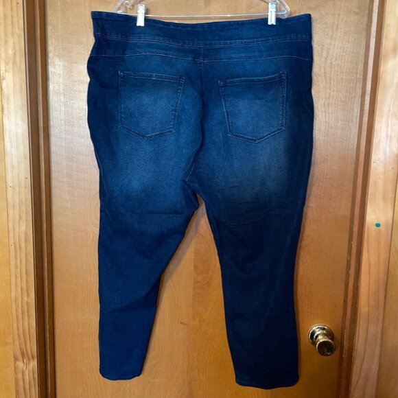 Dark Wash Denim Pull-On Womens Jeggings Back Pockets & Side Slit Hem Size 24W - Picture 6 of 7